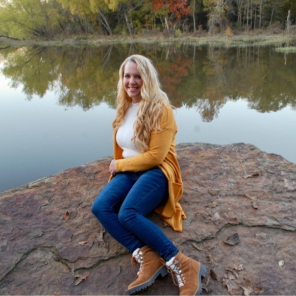 Meet your Posher, Miriam - Picture 2 of 14